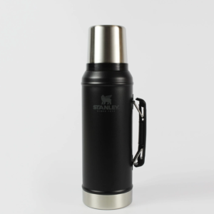 TERMO STANLEY CLASSIC 940ML NEGRO C/MANIJA
